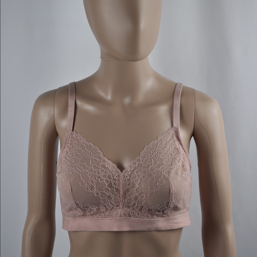 SPANX Spotlight on Lace Bralette